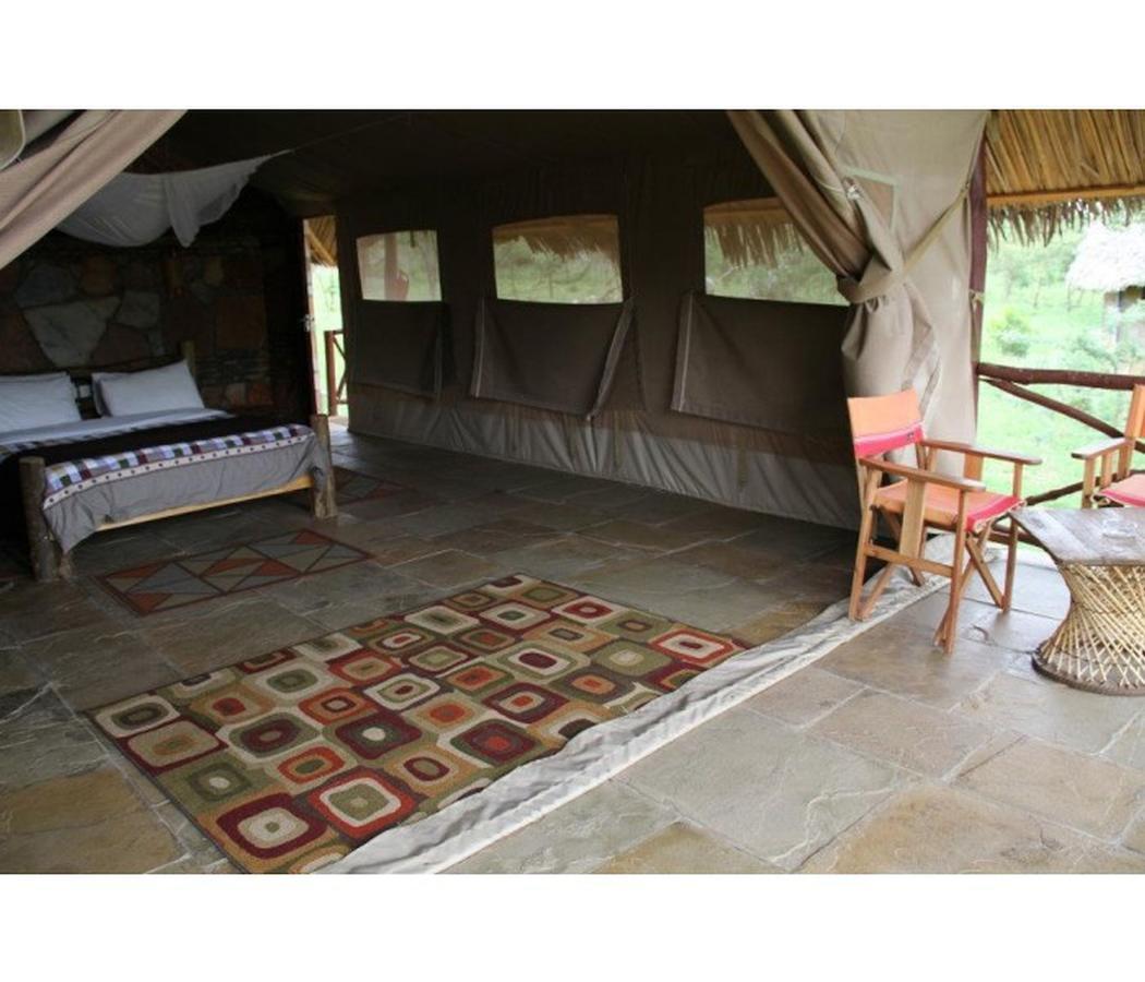 森特利姆马拉山林小屋 Ololaimutiek 客房 照片